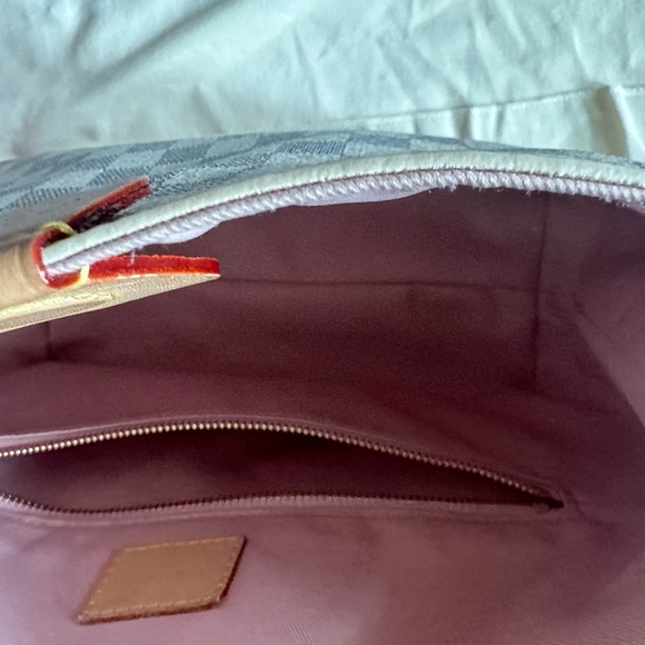 Authentic Louis Vuitton Graceful PM N42249- Damier Azur - Picture 2 of 7